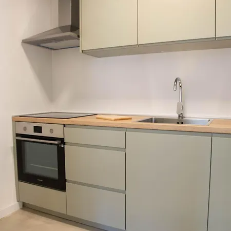 A-seven Apartment *