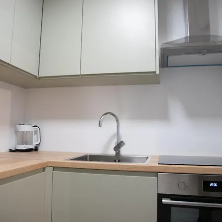 A-seven Apartment *