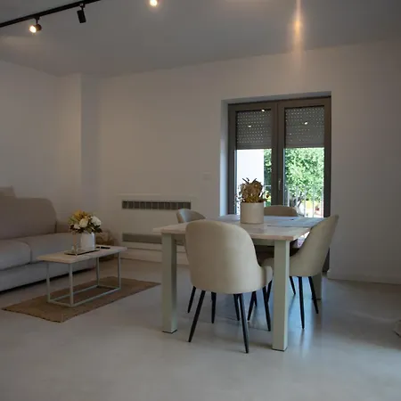 Apartment A-seven